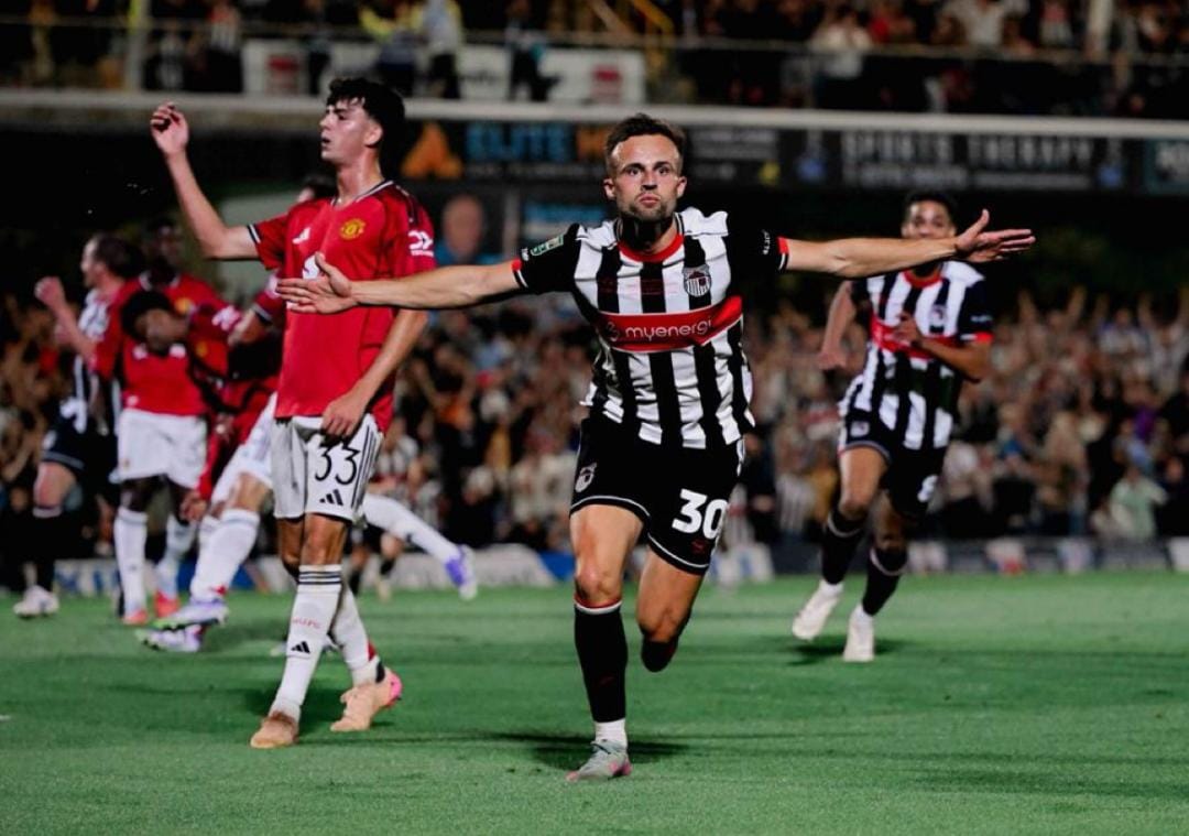 Dominasi Sia-Sia, Setan Merah Gugur di Piala Liga Inggris Lawan Tim Divisi Empat