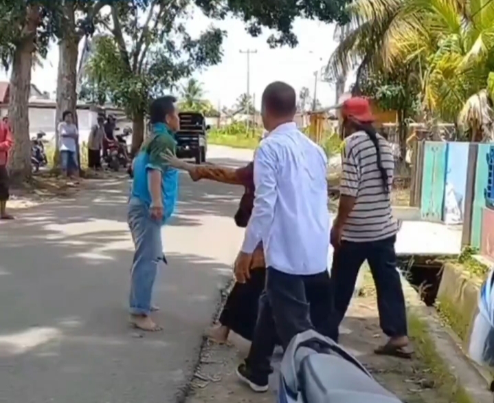 Beredar Video Suami Bawa Sajam Pergoki Istri Selingkuh, Diduga Terjadi di Kota Bengkulu