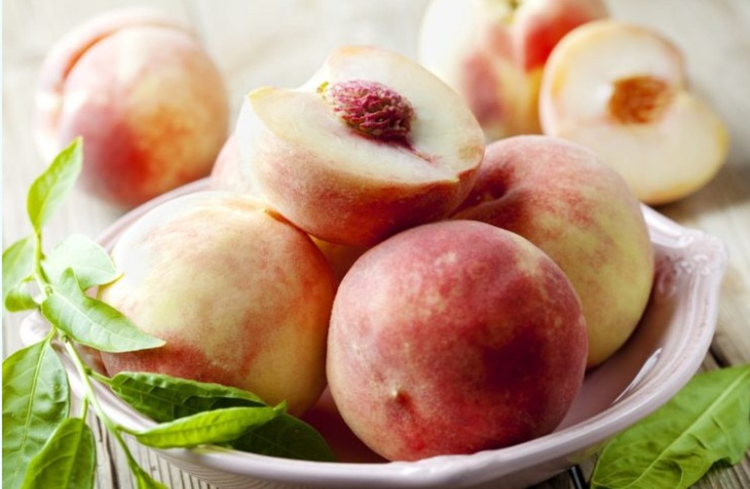 Wow Mampu Menjaga Kesehatan Kulit dan Mengontrol Berat Badan, Simak 13 Manfaat Buah Peach Putih 