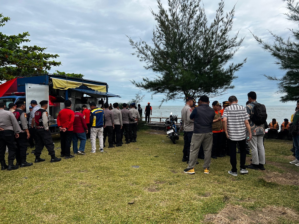 Upaya Pencarian Terus Dilanjutkan, 10 Korban Kapal Wisata Masih Hilang di Perairan Bengkulu