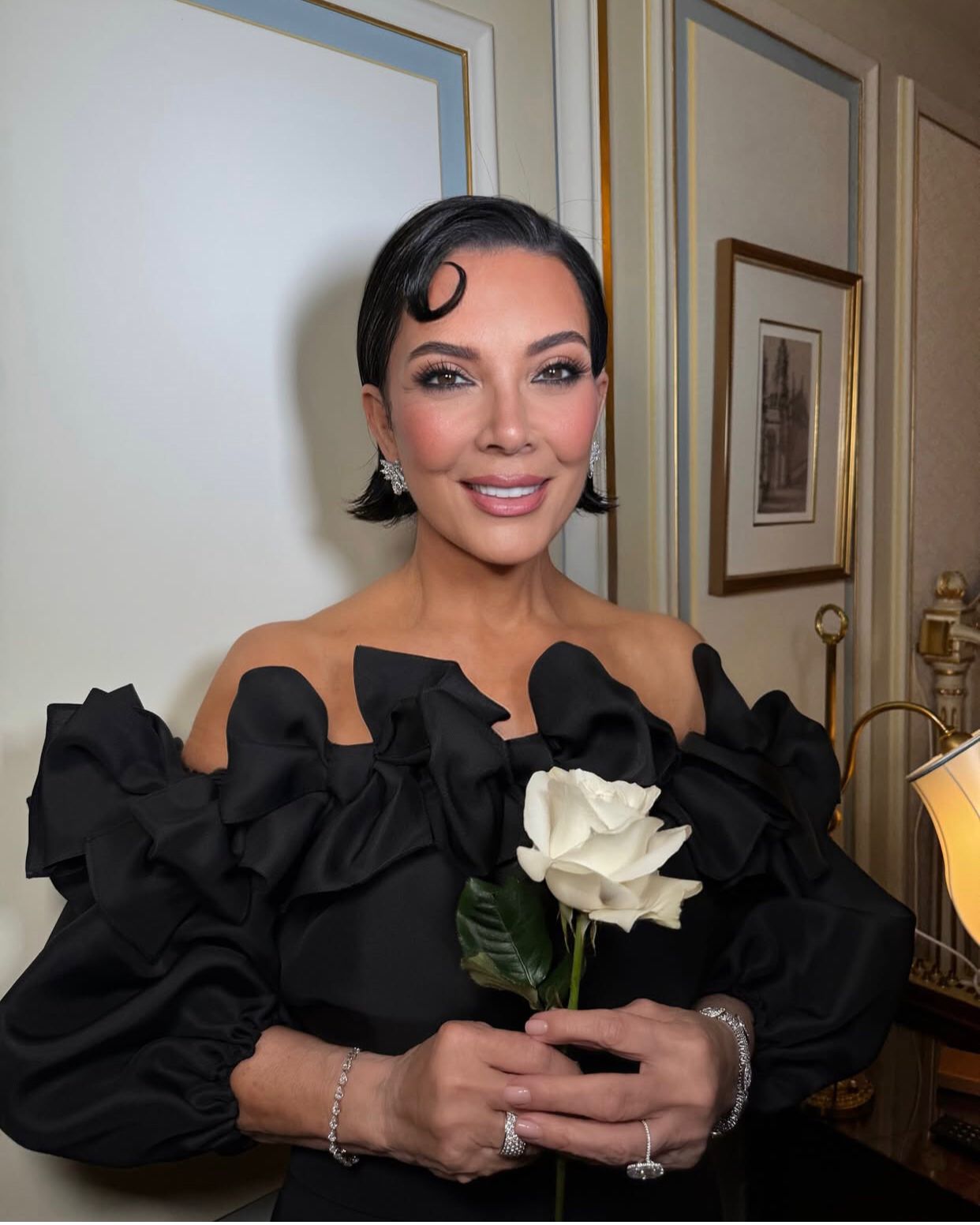 Transformasi Kris Jenner: Operasi Plastik yang Bikin Netizen Takjub