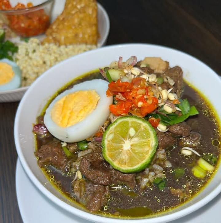 Rahasia Rawon Hitam Pekat, Resep Tradisional dengan Daging Super Empuk