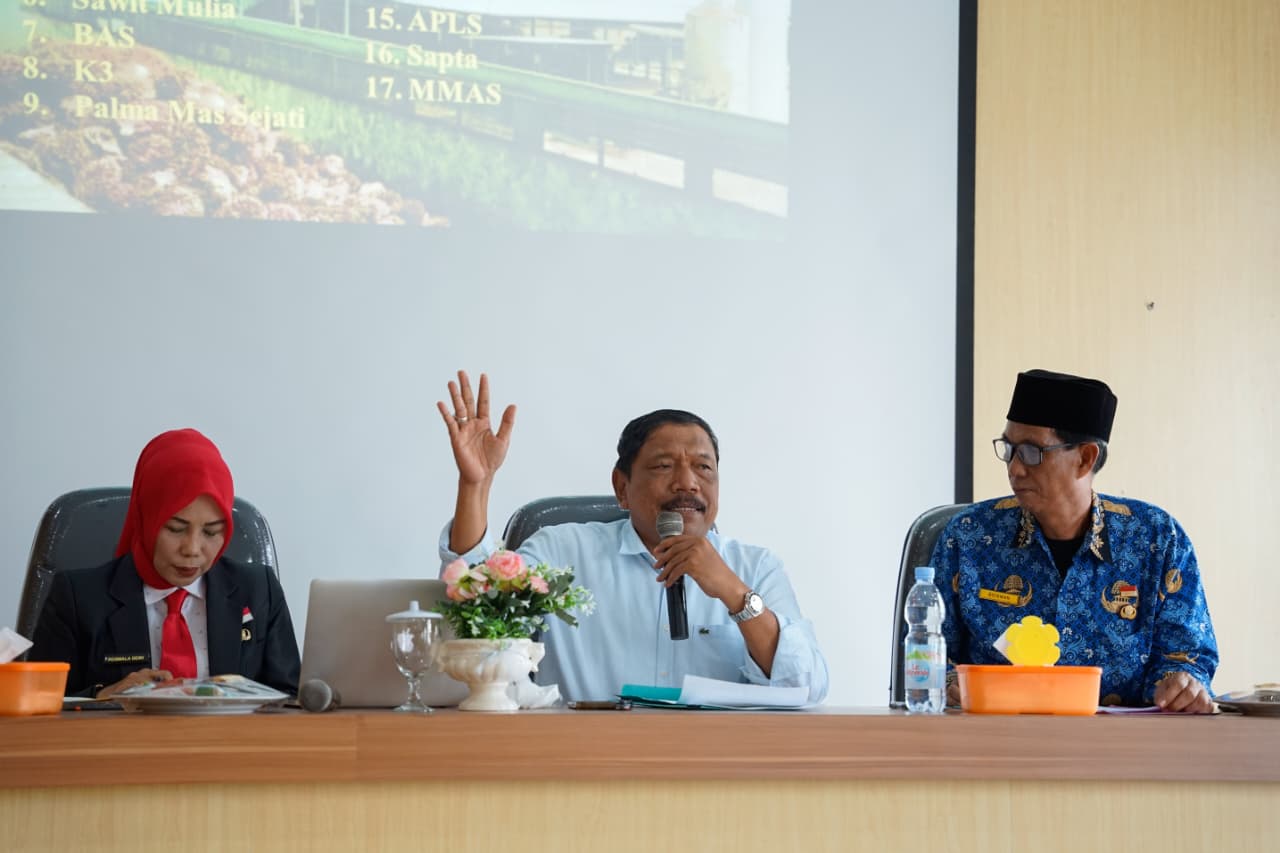 Wagub Mian Ingatkan Perusahaan Sawit Bengkulu Wajib Patuhi Harga TBS Rp 3.330 per Kg