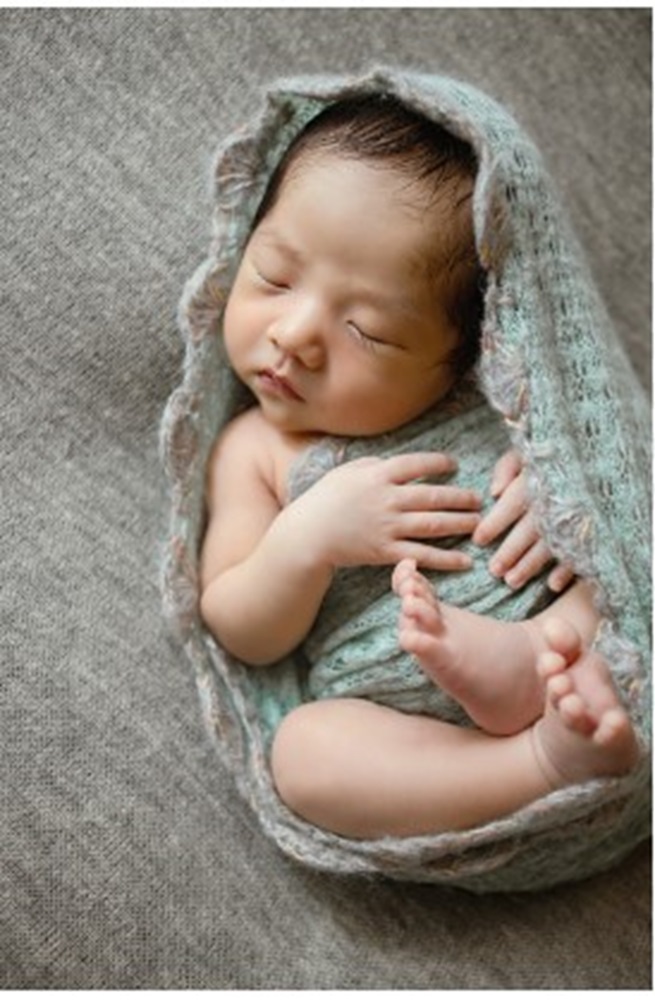 Warna Kulit Bayi Baru Lahir Bukan Warna Asli, Akan Sering Berubah Seiring Waktu