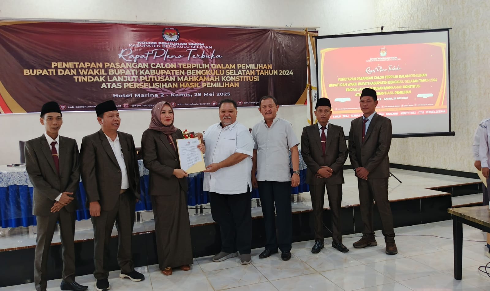 Rifa’i-Yevri Resmi Menang PSU Bengkulu Selatan, Ajak Masyarakat Bersatu Bangun Daerah