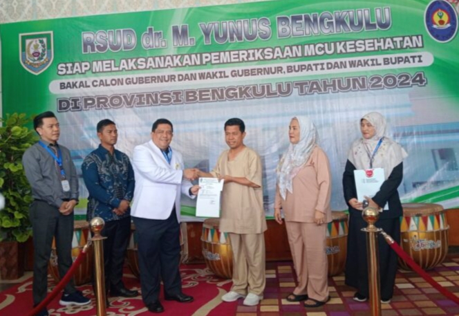 Kopli Ansori - Roiyana Jalani Tes Kesehatan di RSMY Bengkulu 