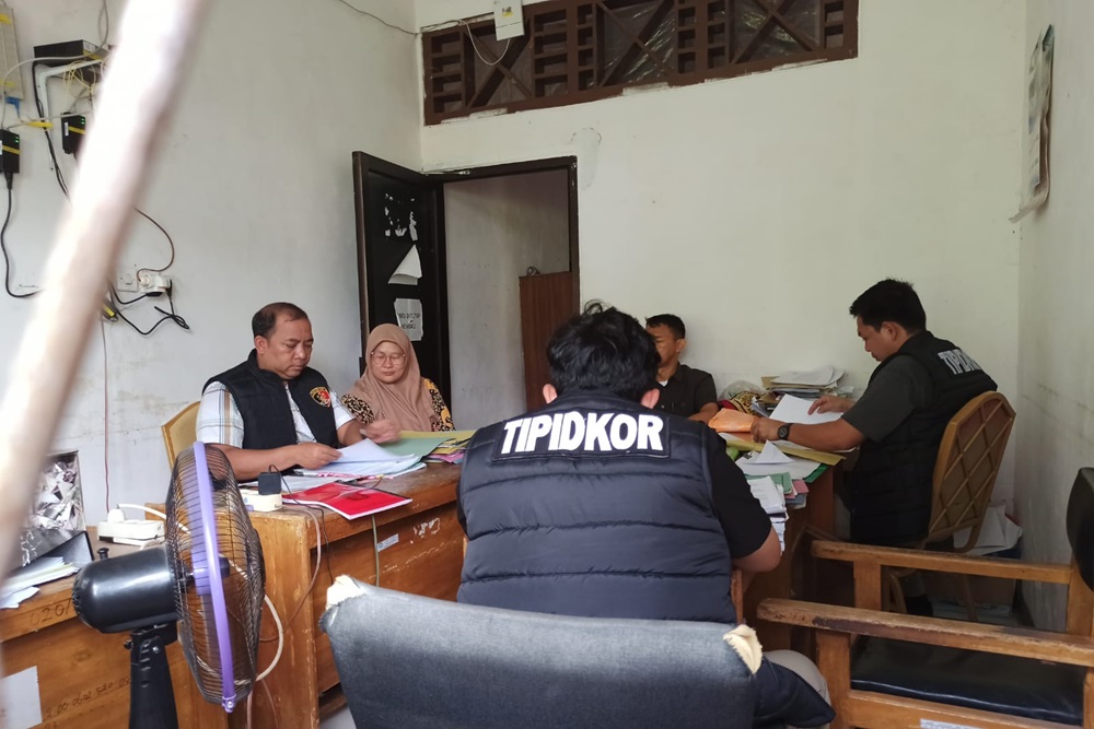 Bongkar Dugaan Korupsi DAK Rp7,1 M, Polda Geledah Dinas Pertanian Kaur