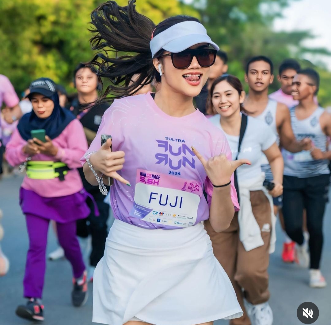 Fuji Menangis saat Acara Run di Kendari, Ini Penyebabnya