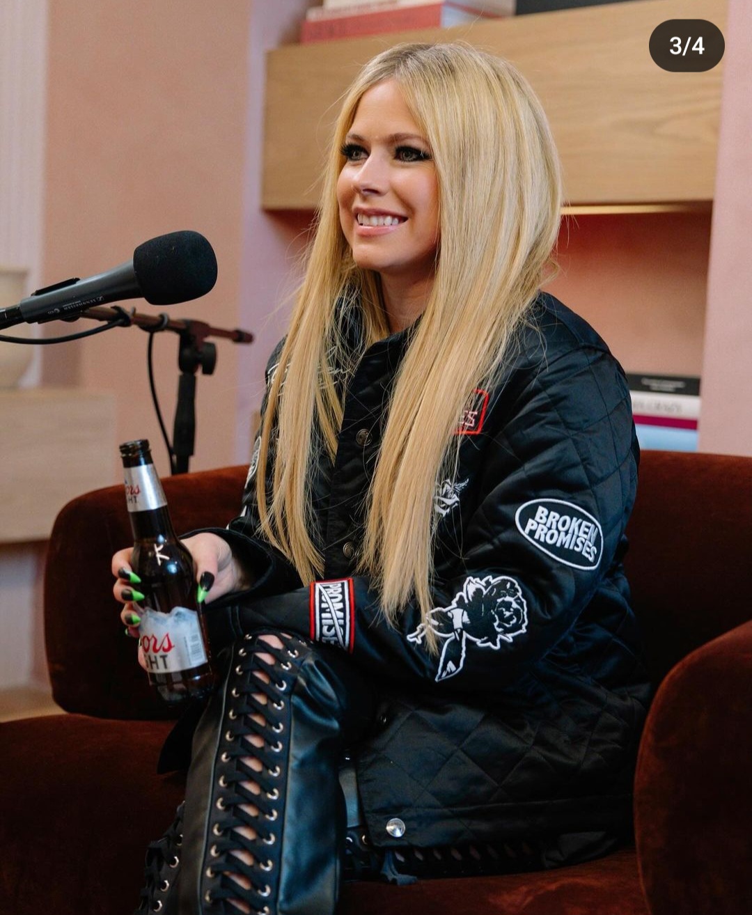 Avril Lavigne Benarkah Sudah Meninggal? Ini Jawaban Konspirasinya
