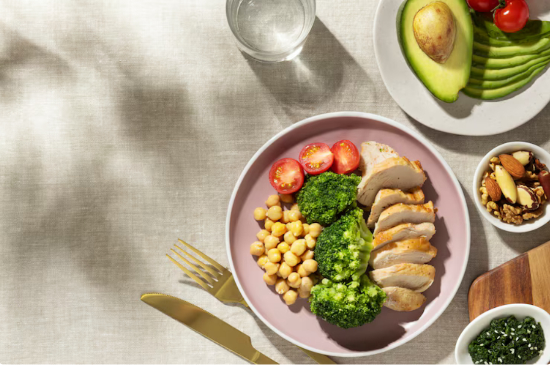 Bakar Lemak Tanpa Tersiksa! Ini 7 Makanan Penghancur Lemak yang Ampuh dan Lezat