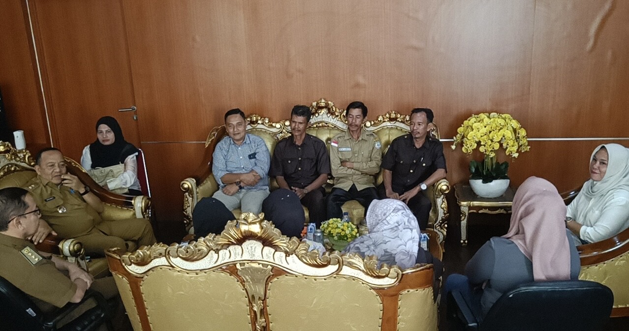 Tak Hanya Video Asusila, Oknum Kades Juga Diduga Honorer Siluman PPPK