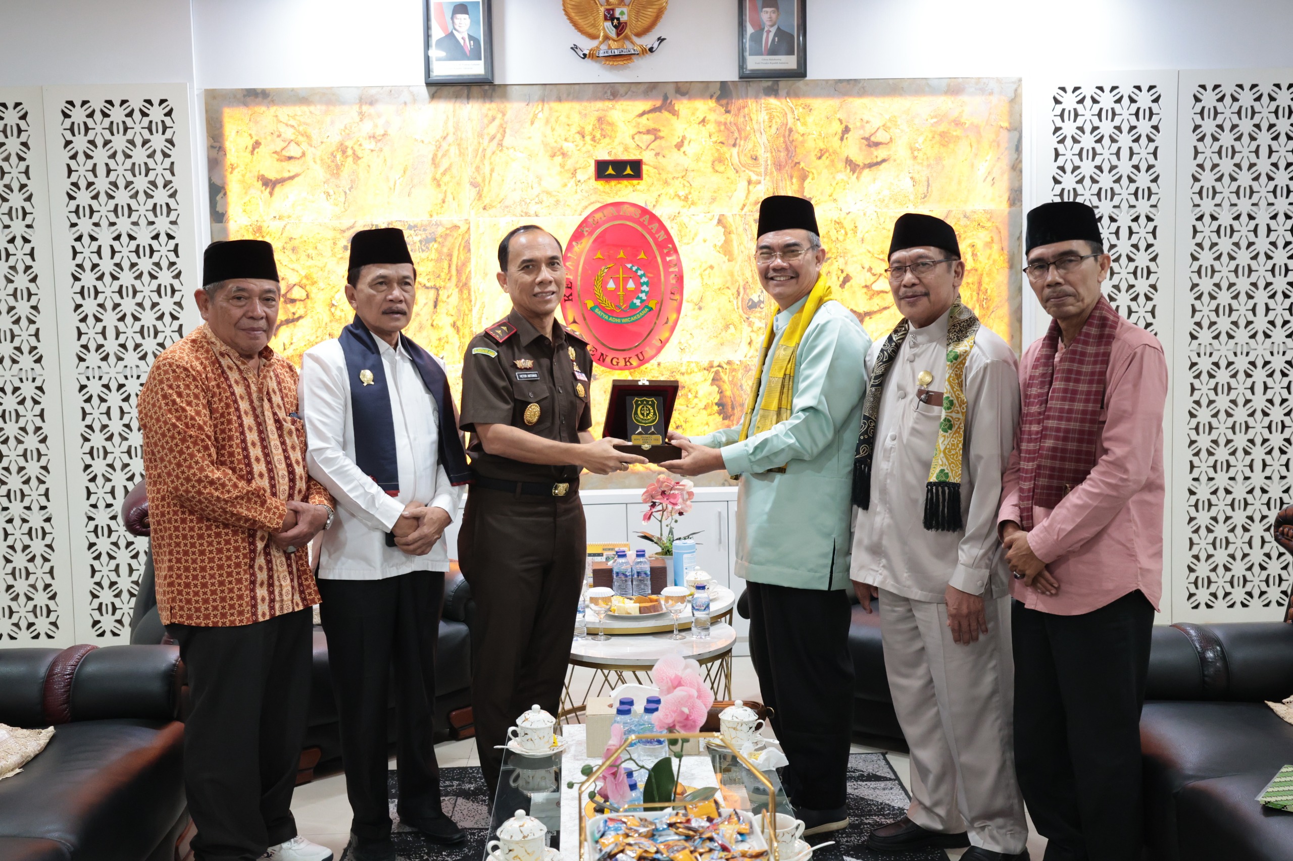 Adat Bertemu Hukum, Kejati Bengkulu Terima Kunjungan Badan Musyawarah Adat Provinsi Bengkulu