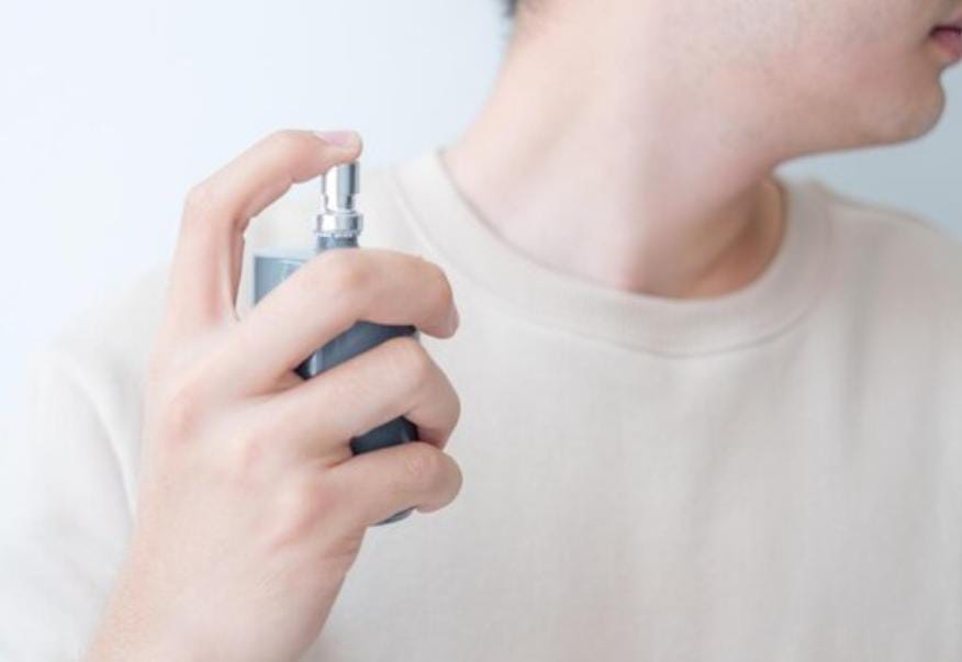 Awet Seharian! Titik Semprot Parfum Saat Lebaran Agar Wangi Sepanjang Hari 