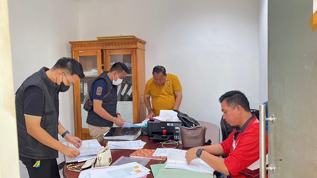 Kejari Bengkulu Geledah Kantor Disperindag, Dalami Dugaan Korupsi Kios Pasar Panorama