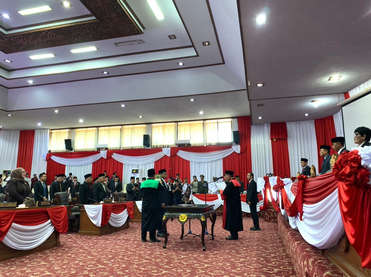 Resmi Dilantik! Teuku Zulkarnain Kini Jabat Wakil Ketua I DPRD Provinsi Bengkulu Gantikan Suprisman