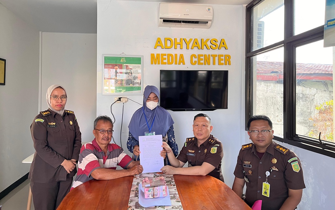 Terima Pengembalian KN Tersangka Korupsi Dana Samisake, Kejari Bengkulu Selamatkan Uang Negara Rp117 Juta