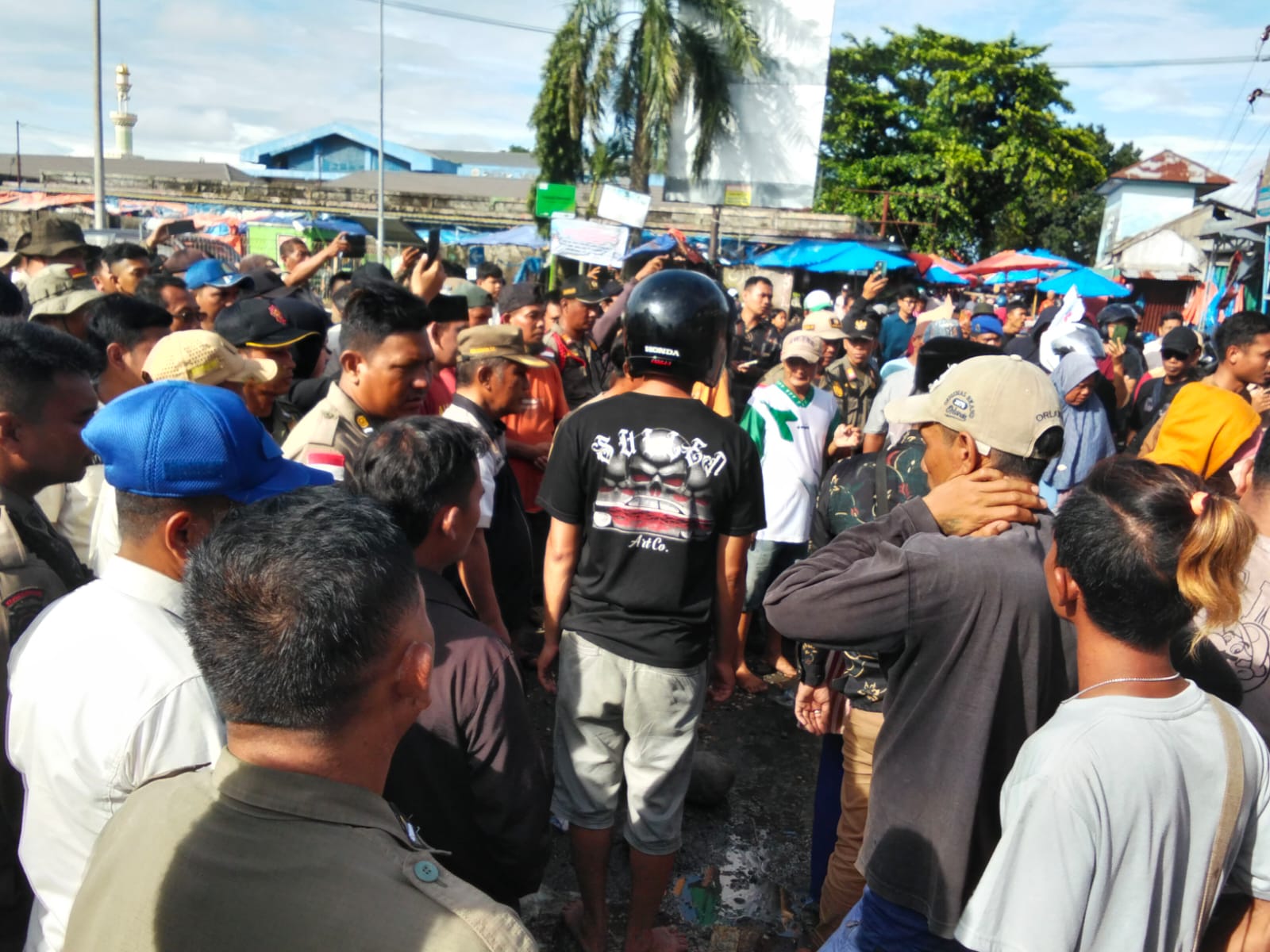 Penertiban PKL Pasar Minggu Memanas, Pedagang Terluka dan Protes ke Satpol PP