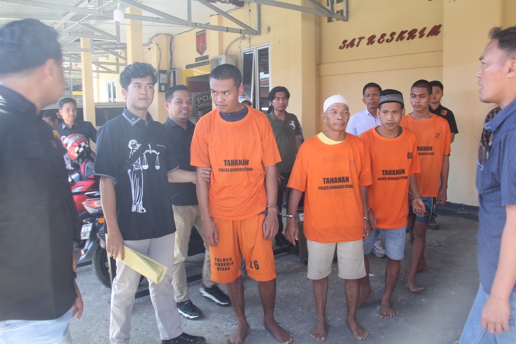 Dendam Surat Nikah Berujung Luka, Kades Tanjung Karet Ditikam Warga