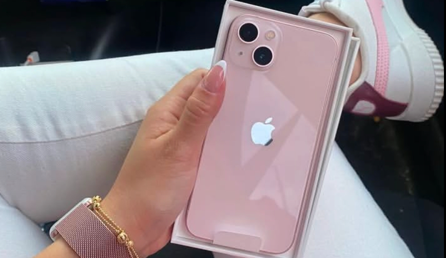 iPhone 13 Turun Harga Jadi 8 Jutaan! Masih Worth It di Tahun 2025?