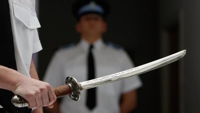 Ancam Pemilik Warung Pakai Pedang Samurai, Diamankan Polisi
