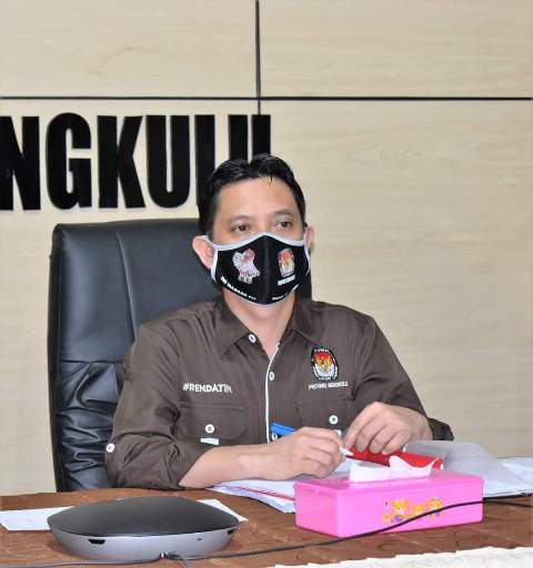 Dipecat DKPP, PAW Meixxy Tunggu KPU RI