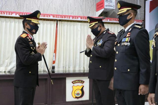 Hadiah Hari Bhayangkara ke-74, 298 Personel Polda dan Polres Jajaran Naik Pangkat