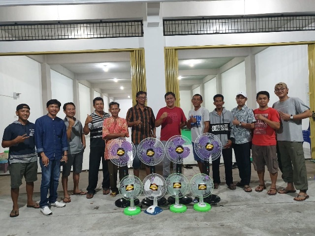 HUT RI ke 75, Keluarga Medi Sirat Gelar Lomba Domino