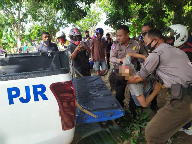 Pikap Vs Motor Matik, Pemuda Kandang Tewas