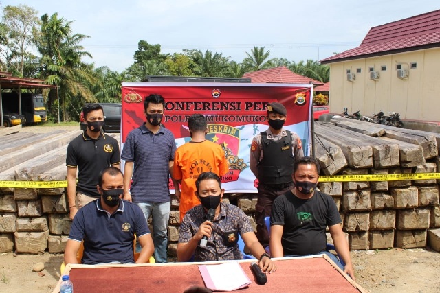 Pemilik 138 Kayu Kaleng Terungkap