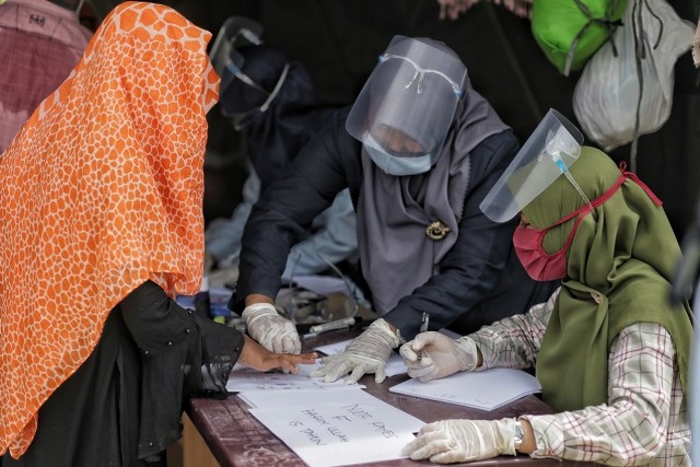 Pengungsi Rohingya Jalani Pemeriksaan Kesehatan