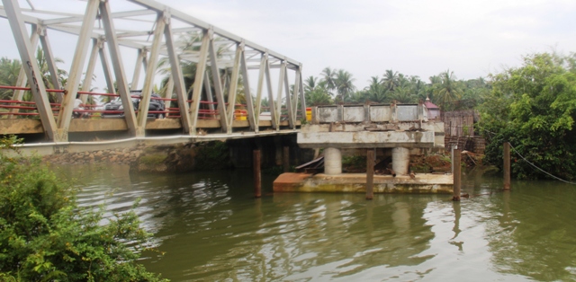 Proyek Jembatan  Rp 28 M Mangkrak