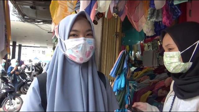 Belanja Jilbab Mahasiswi Dicopet, Aksi Pelaku Terekam CCTV