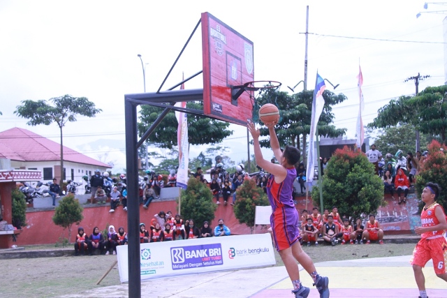 Janjikan Perbasi Lapangan Basket