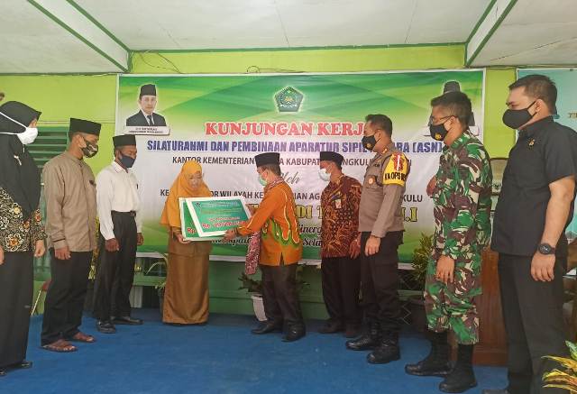 Ingatkan Selalu Permudah Pelayanan