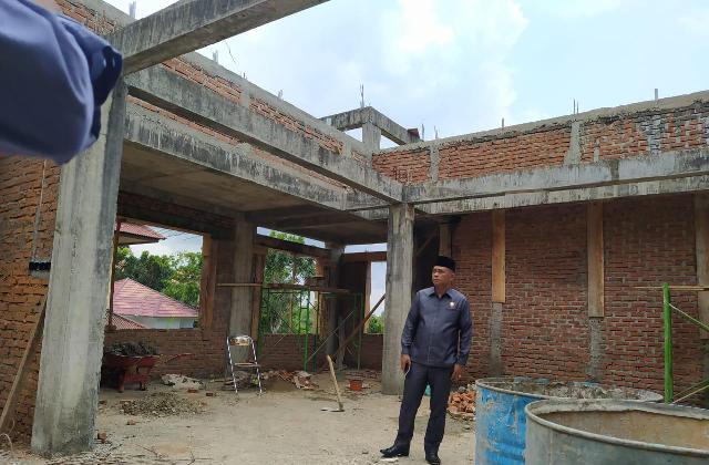 Ketua DPRD Kota Bengkulu Desak Kontraktor Selesaikan Gedung Fraksi Tahun Ini