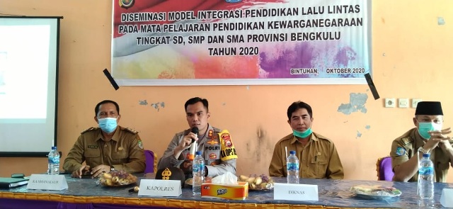 Masukkan Materi Tertib  Berlalu Lintas di Sekolah