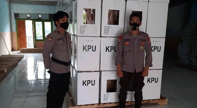 Dua Gudang KPU Dijaga Ketat Polisi