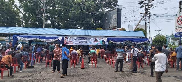 Jelang Pencoblosan, Ribuan Anggota KPPS Kota Bengkulu Jalani Rapid Test