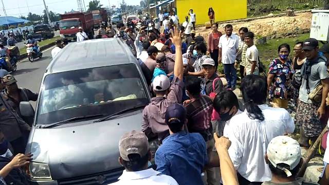 Tanah Pelindo Diserobot, Saat Dipagar Diprotes Warga