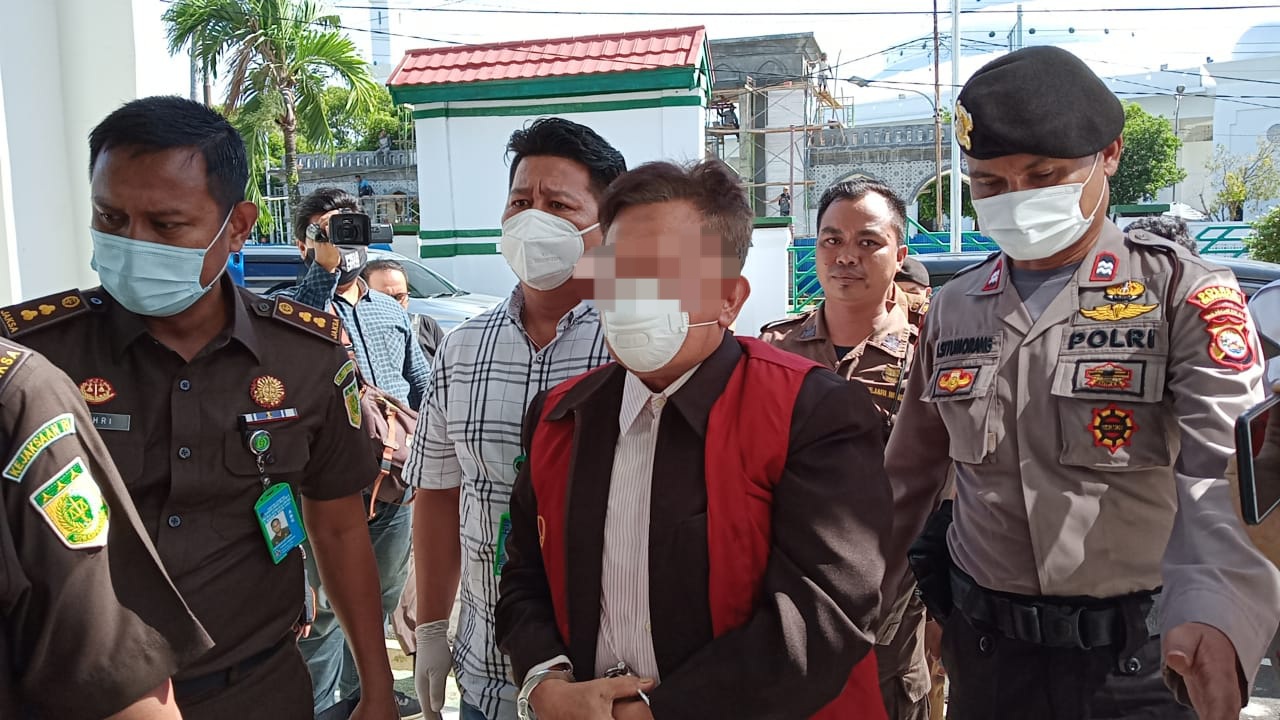 Tiba di Bandara, Terpidana Korupsi DPO Kejati Bengkulu Langsung Dieksekusi ke Lapas