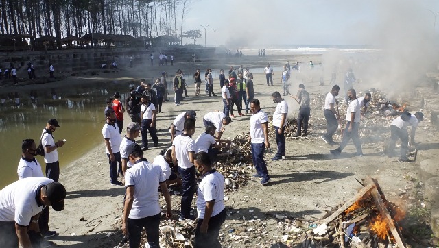 HUT POMAL ke-75, Lanal Bengkulu-Pemkot Gelar Bersih Pantai Panjang