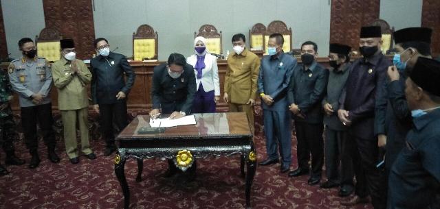 DPRD Provinsi Bengkulu Gelar Paripurna Pengumuman Pengesahan Pengangkatan Gubernur dan Wagub Terpilih