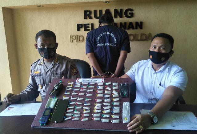 Tangkap Sopir Travel, Polda Amankan Sabu Senilai Rp 120 Juta