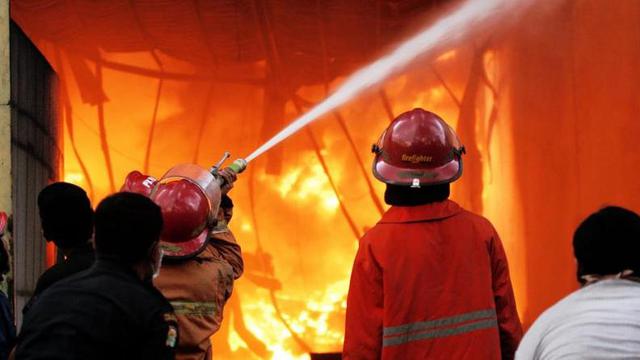 Api Berasal dari Korsleting Listrik, Terdengar Lima  Kali Ledakan