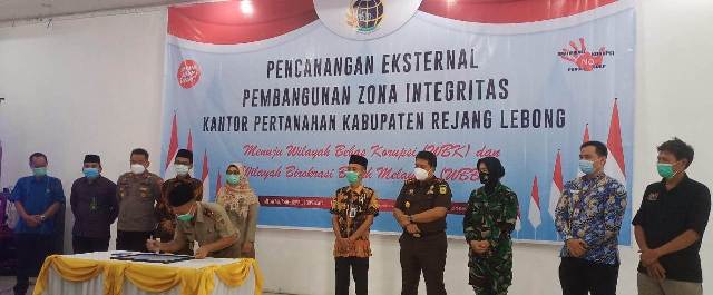 Pencanangan Eksternal Pembangunan ZI, Oleh Kantor Pertanahan Kabupaten RL