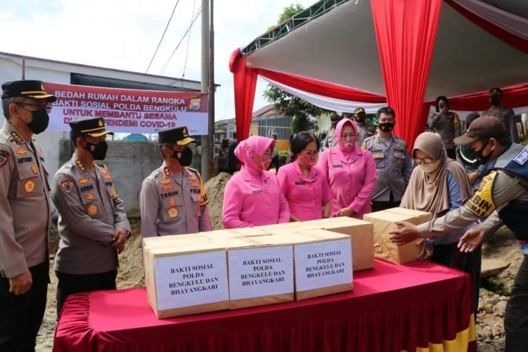 Hasil Sumbangan Anggota Polisi, Bedah Rumah Almarhum Barus