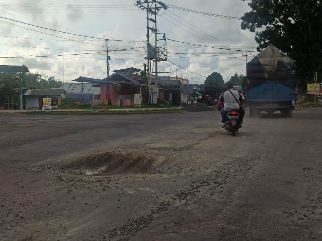 Jalan Rusak di Kota Bengkulu Rawan Picu Kecelakaan