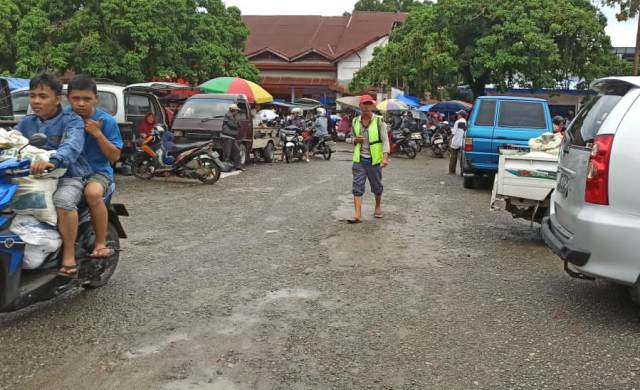 Pasar Ampera Tetap, Jadi Sentral Takjil