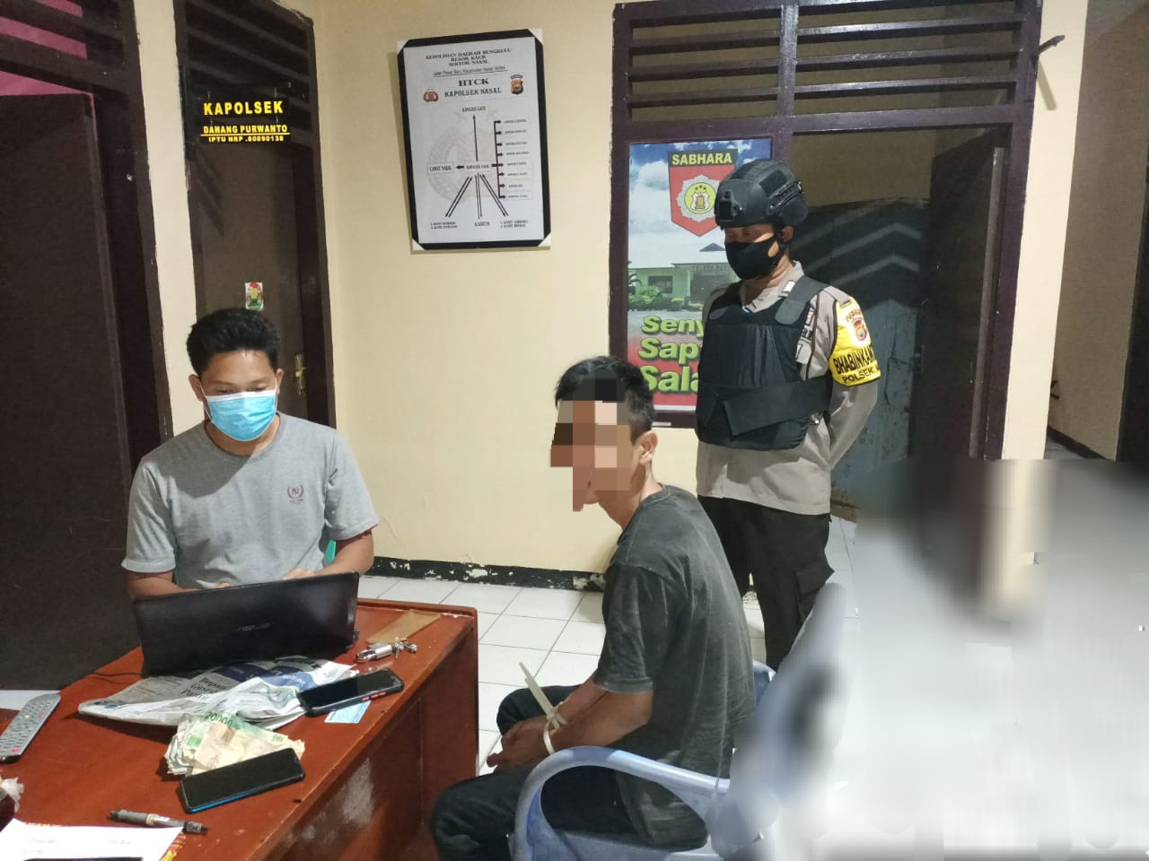 Maling Handphone, Warga Maje Ditangkap Polisi