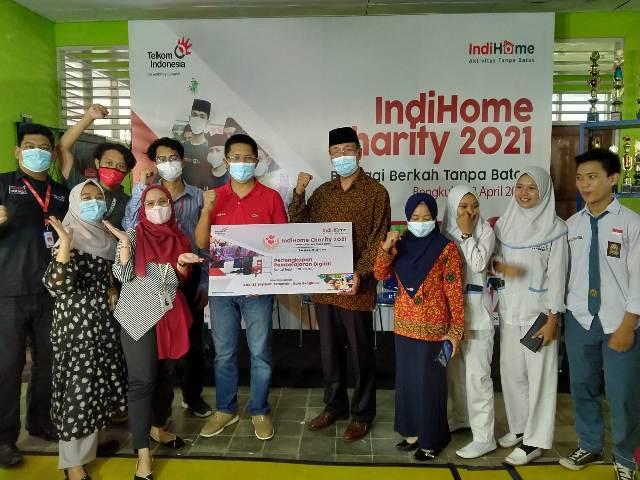 Program IndiHome Charity “Sasar” SMK S 2 Semarak Kota Bengkulu